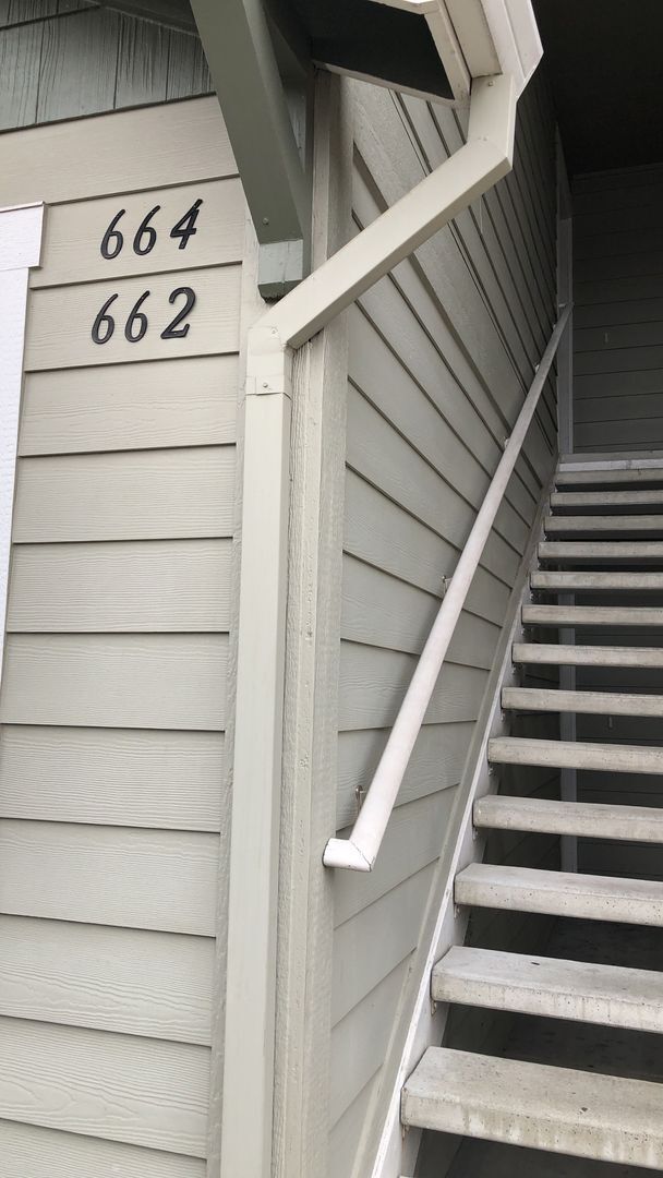 Building Photo - 662-664 Midway Rd Unit 664
