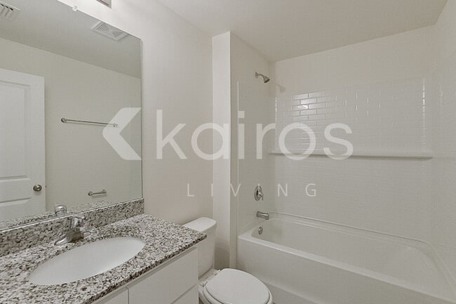 Photo - 1128 Hayes Ave S