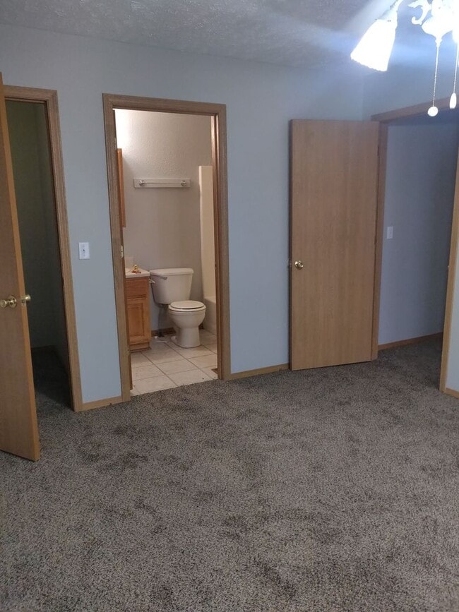 Photo - S Scenic Duplex Unit 812 S Scenic