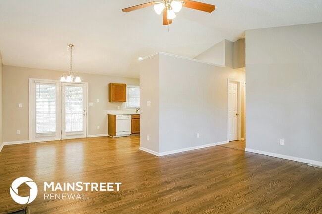 Photo - 815 Grandview Dr