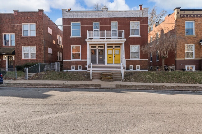 Photo - 3706 Fairview Ave Condo