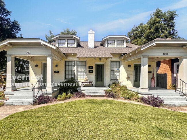 Photo - 803 Willow St Unit b