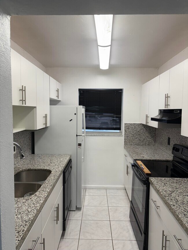 Photo - 2801 Albatross Rd