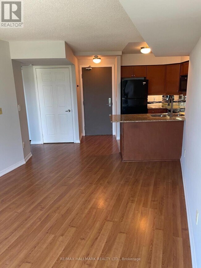 Photo - 18 Valley Woods Rd Unit 1015