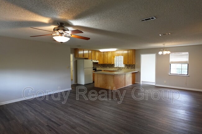 5122 Presidents Cir