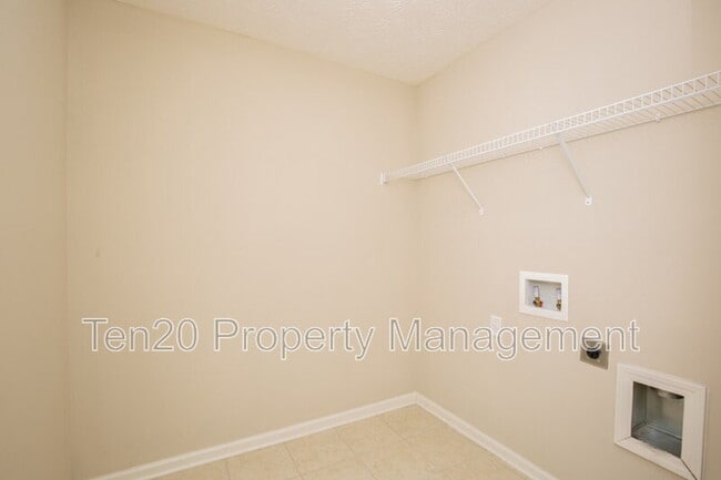 Photo - 6002 Townes Way