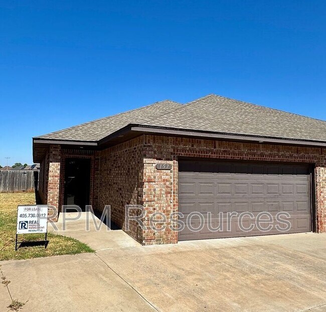Photo - 157 Bison Ct Way