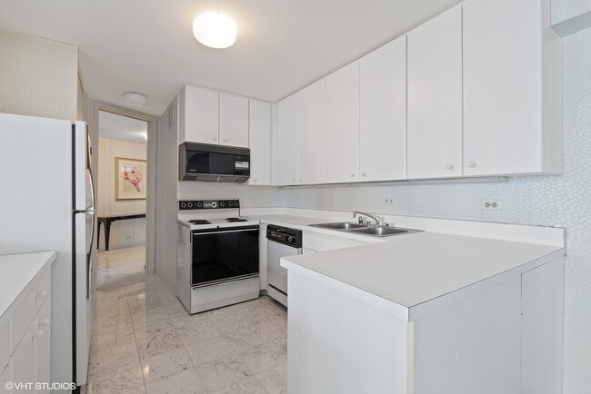 Photo - 505 N Lake Shore Dr Unit 1801