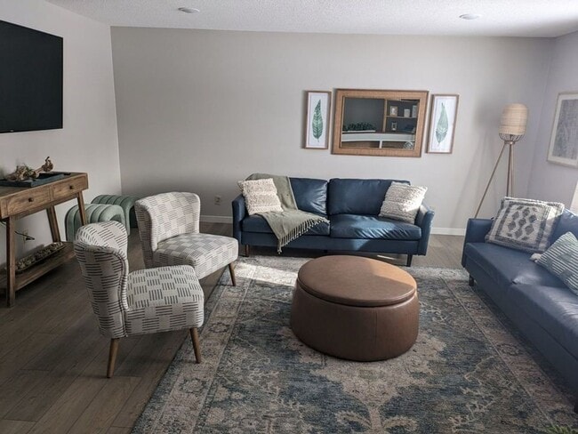 Photo - King Avenue Apartments Unit 516