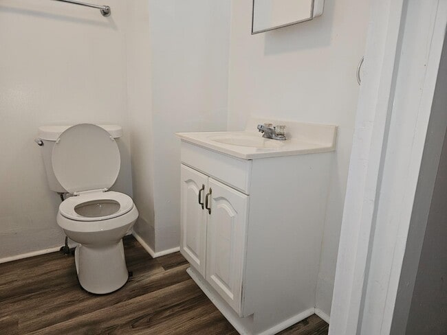Photo - 165 Oak Park Dr