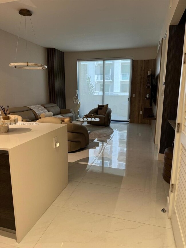 Photo - 301 Altara Ave Unidad 403