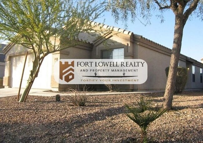 Photo - 23952 W Desert Bloom St