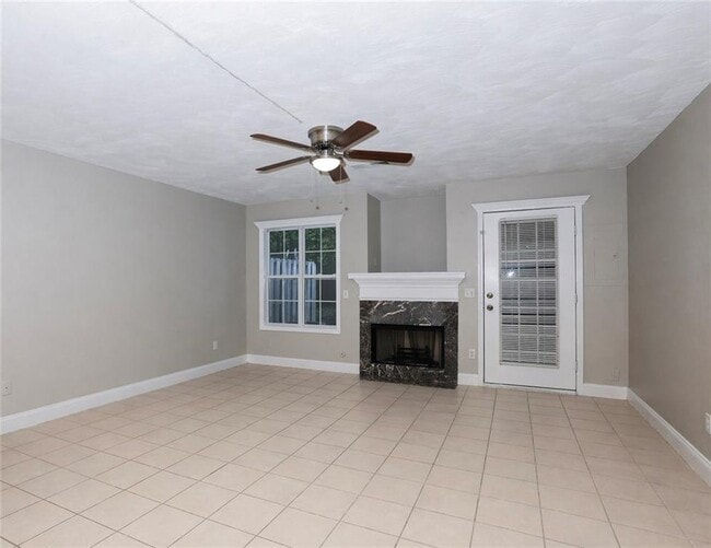 Photo - 303 Brookside Way