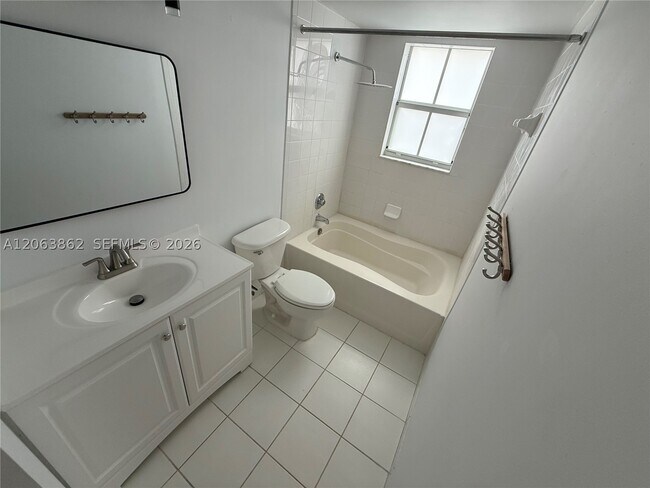 Building Photo - 2240 E Preserve Way Unit 302