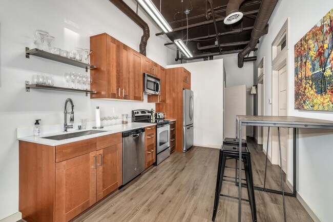 Photo - 6845 Oswego Pl NE