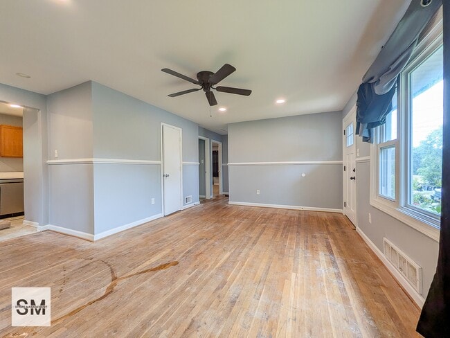 Photo - 6722 Fairwood Rd