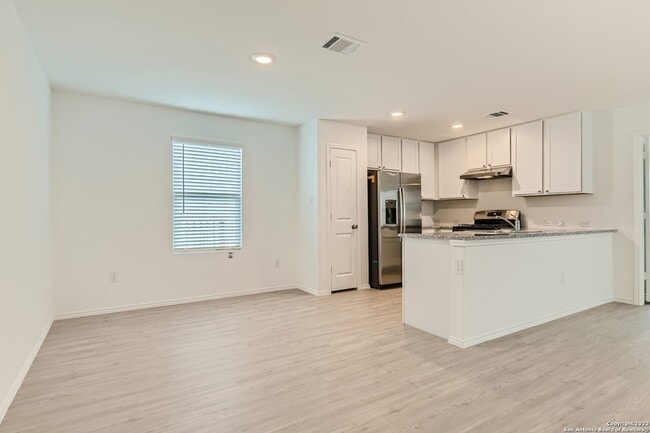 Photo - 7262 Plow Run