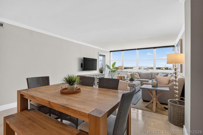 Photo - 800 SE 20th Ave Unit 811