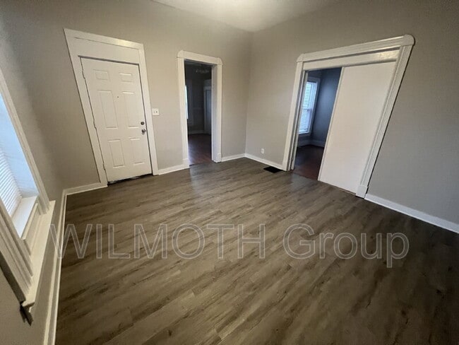 Photo - 2509 E 10th St