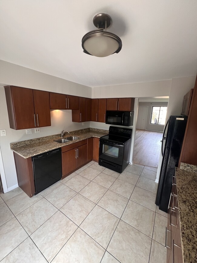 Photo - 9375 Hamilton Ct Unit E