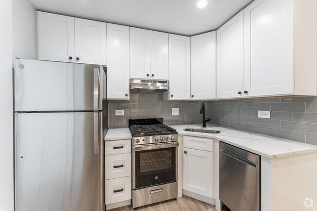 Building Photo - 5200 N Leavitt St Unit GDN Rental