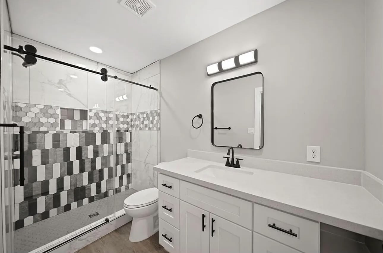 Photo - 7109 Avenue L