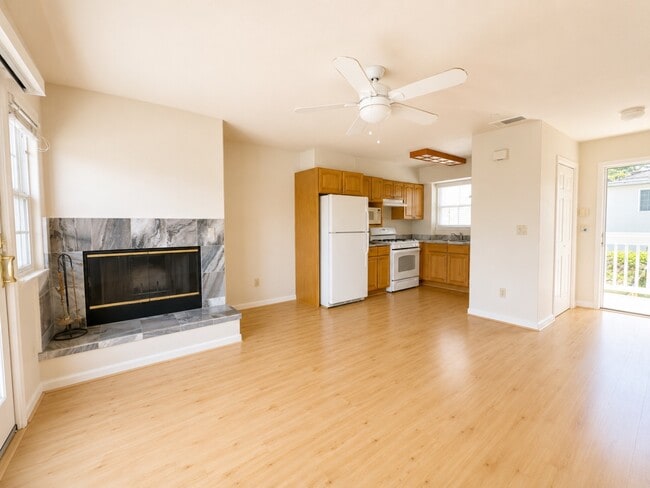 Photo - 901 Hawthorne St