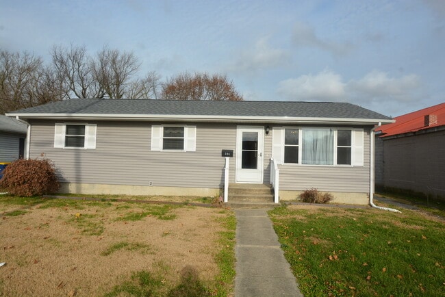 Photo - 206 N Main St