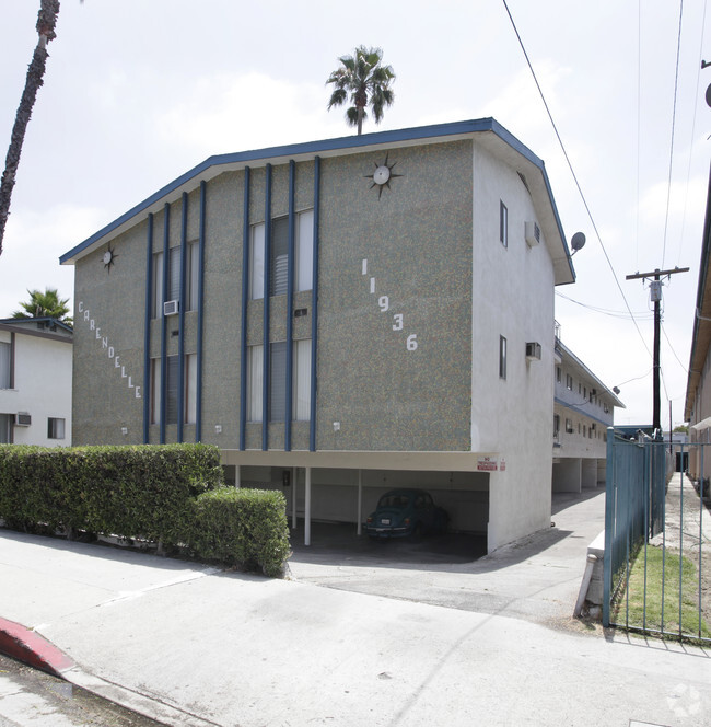 11936 Burbank Blvd - 11936 Burbank Blvd Apartments