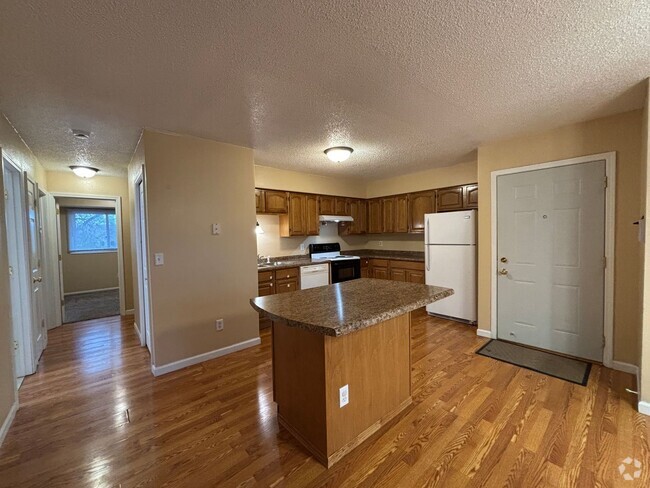Building Photo - 942 Wescott Trail Unit 942 Wescott Trl Apt. 103