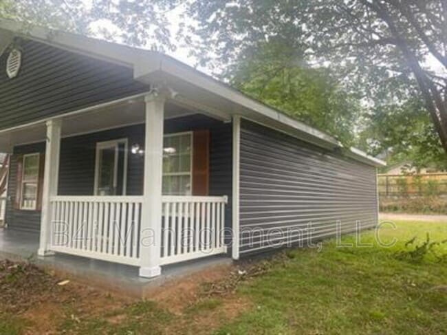 Photo - 141 Garfield St