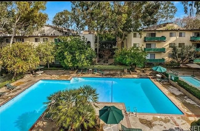 Community Pool - 5460 White Oak Ave Unit D108