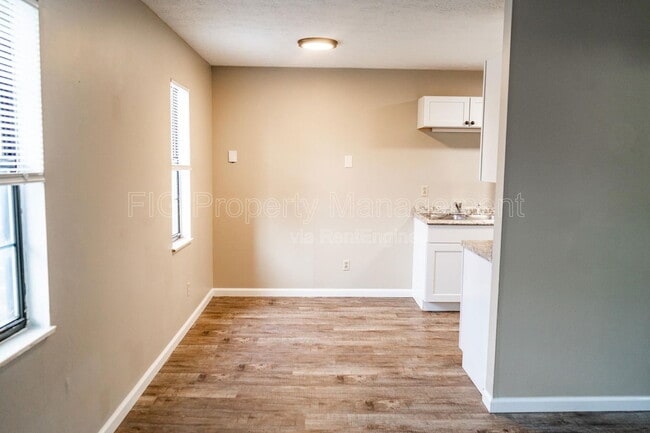 Photo - 129 Hillcrest Dr Unit 4