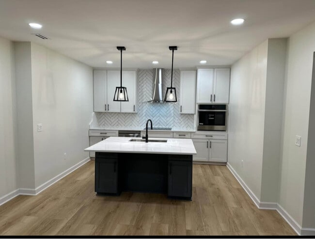 Building Photo - 41486 Bedford Fls Ct Rental