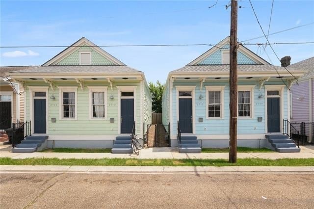 Building Photo - Beautiful! 1 Bedroom 1 Bath Duplex in Central City!