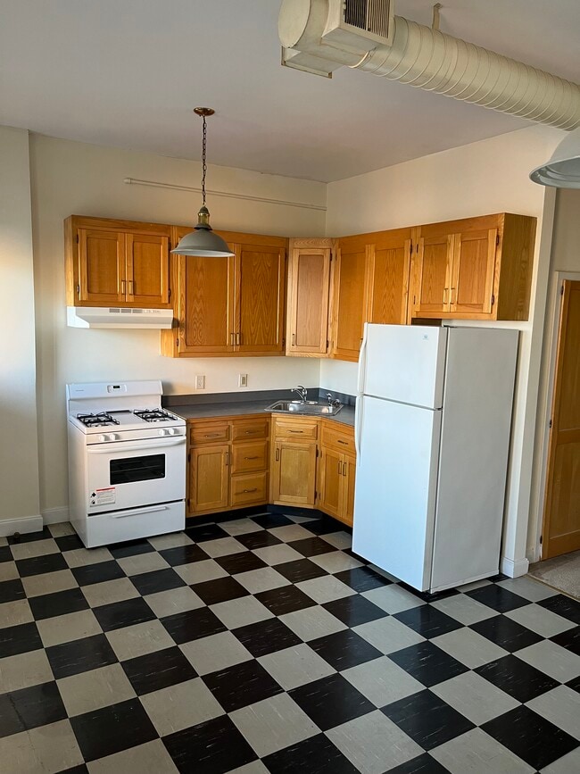 Photo - 19 E Genesee St Unidad 19 E. Gen. St. Apt. 2