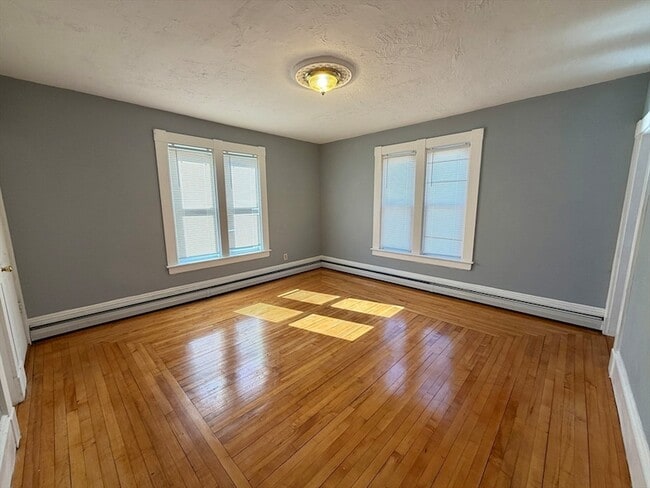 Photo - 30 Riverview St