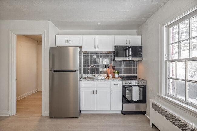 Studio - 379SF - Kitchen - 1312 Cleveland Ave.