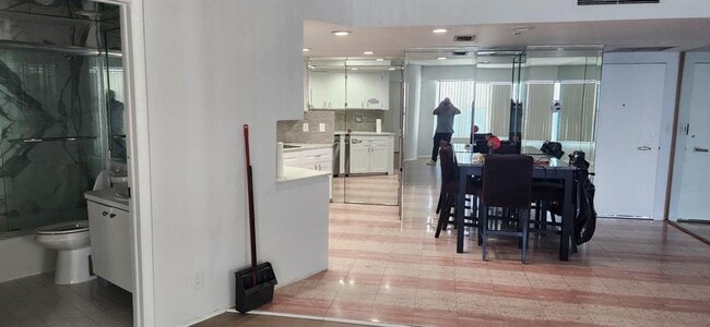 Photo - 3700 Galt Ocean Dr Unit 1702