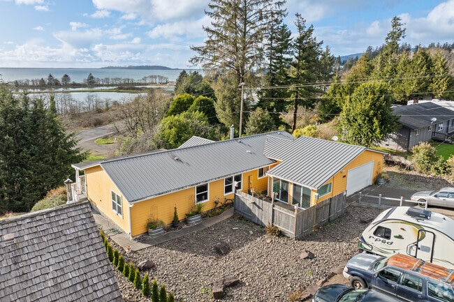 Building Photo - Bay City Rental