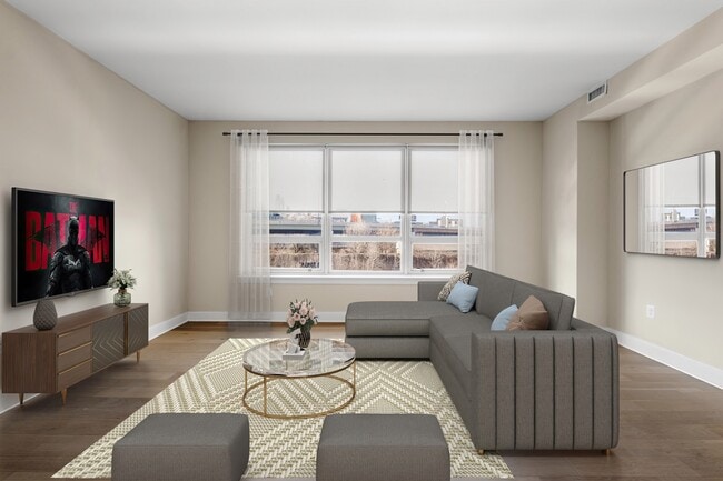 Photo - 250 N Christopher Columbus Blvd