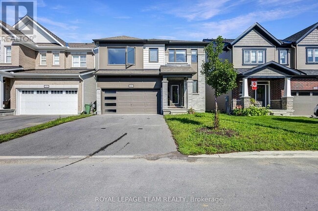 Photo - 1007 Showman St