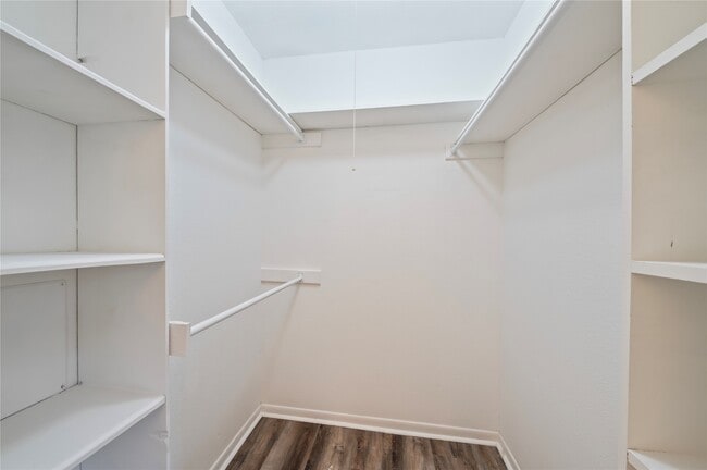 Photo - 2906 Heatherwood Dr