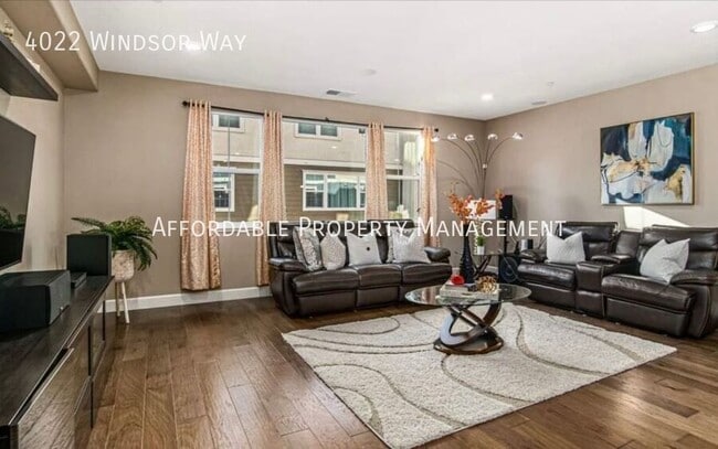 Photo - 4022 Windsor Wy