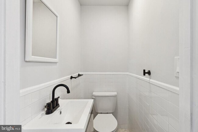 Photo - 3804 Fairmount Ave