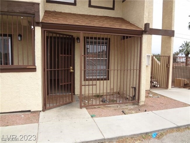 Photo - 5456 Cabeza Dr Unit B