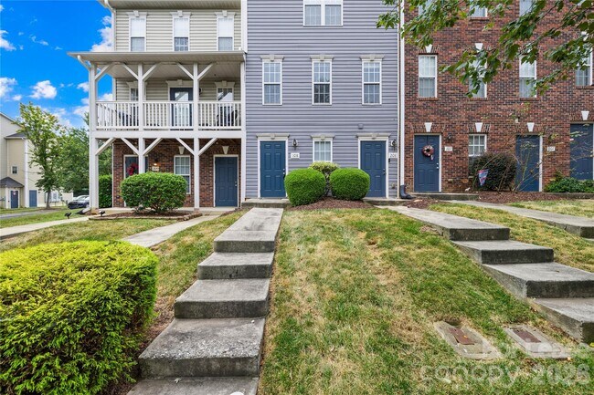 Photo - 118 Steam Engine Dr Unit 108