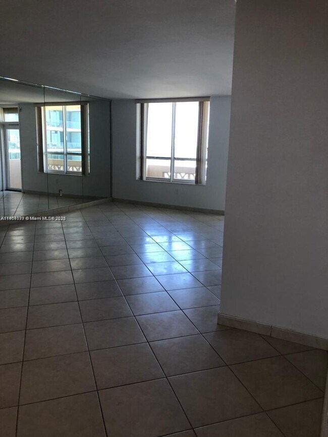 Photo - 10185 Collins Ave Unit 1402