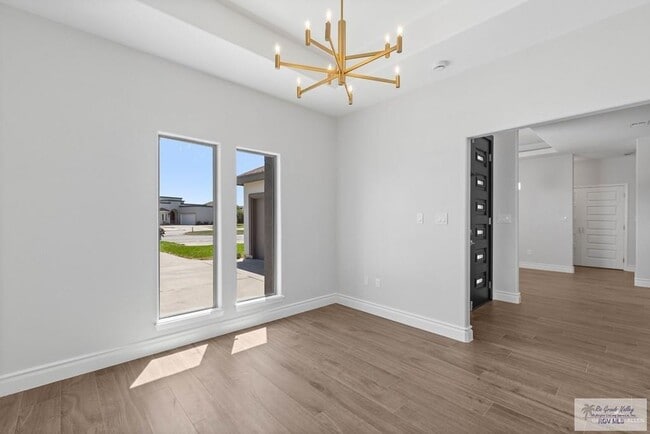 Photo - 30 Portofino Blvd