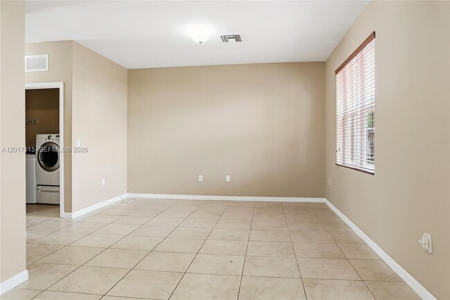 Photo - 3072 SE 5th Dr